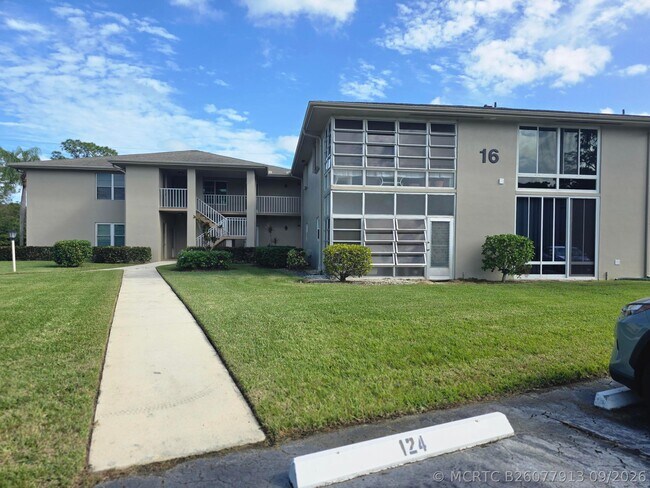 Foto del edificio - 16 Lake Vista Trail