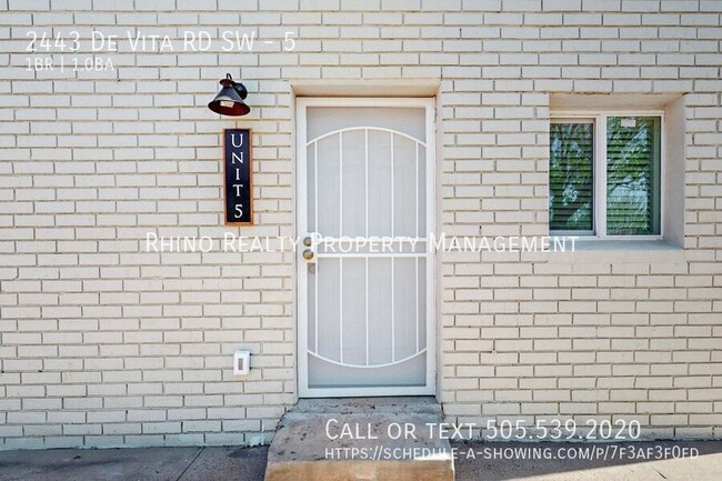 Building Photo - 2443 De Vita Rd SW