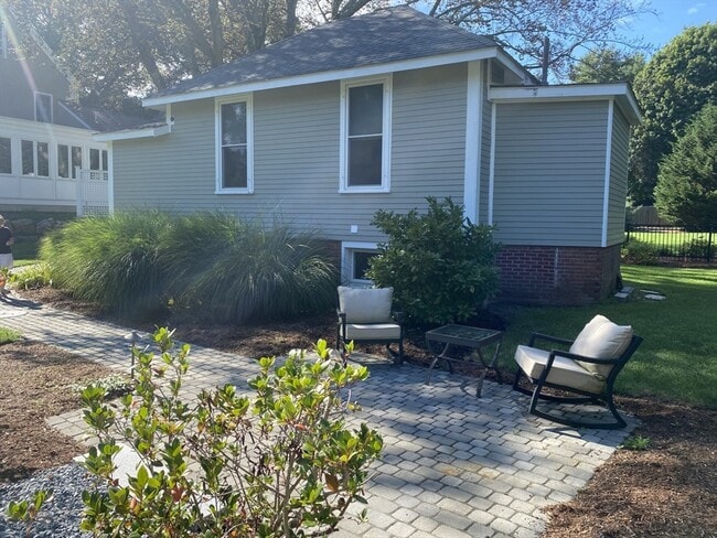Building Photo - 49 A Soule Ave