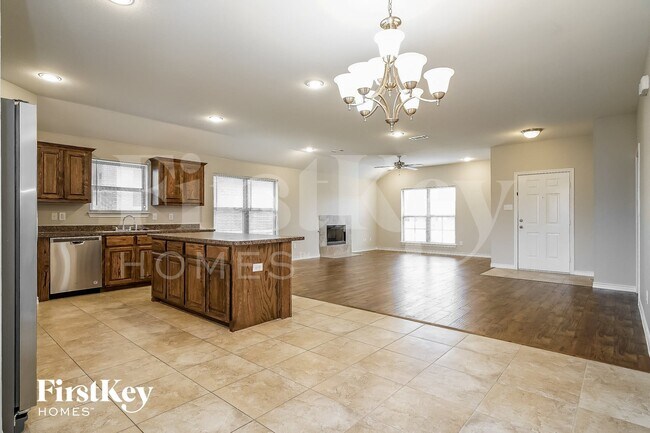 Foto del edificio - 615 Hearthstone Dr