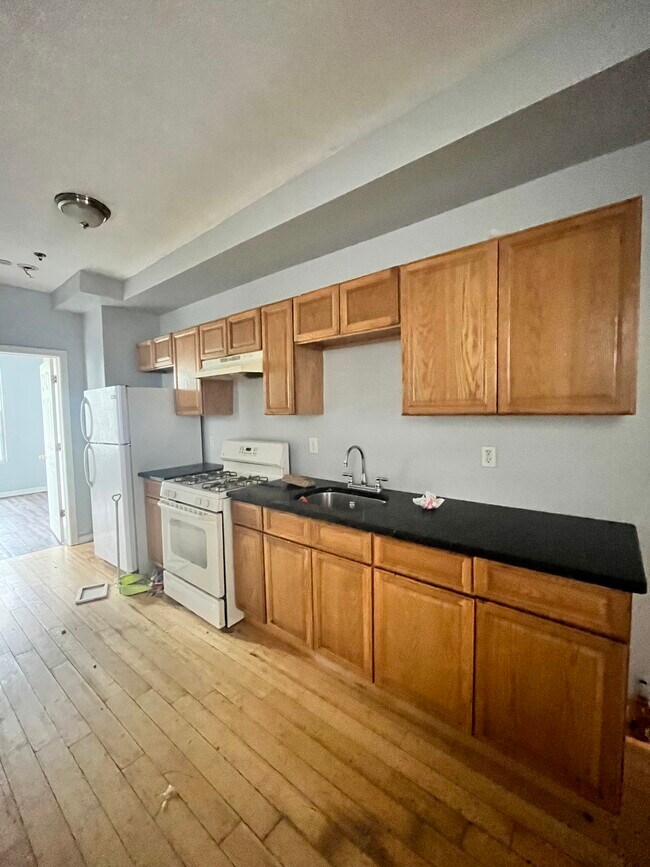Foto del edificio - 623 Bramhall Ave