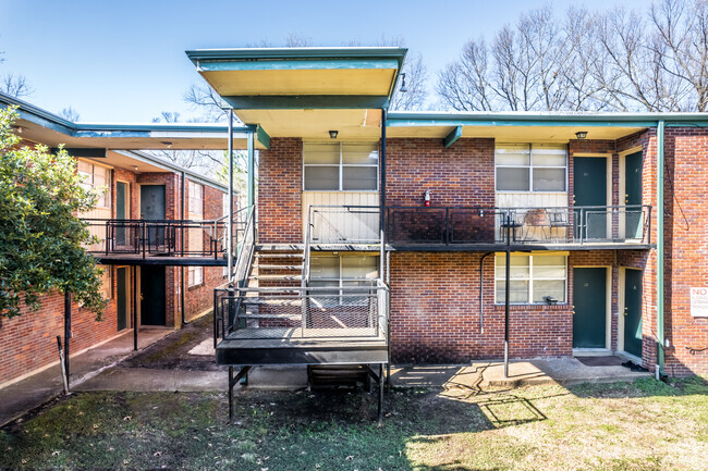 Building Photo - 2227 Airways Blvd