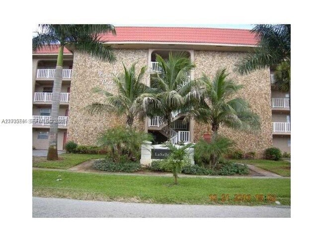 Foto del edificio - 1700 NW 58th Terrace