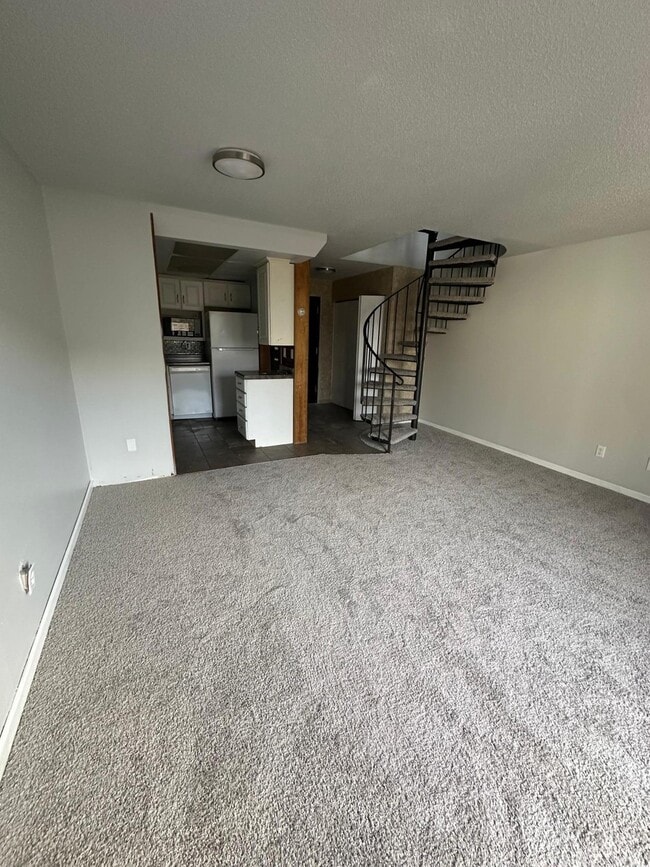 Building Photo - 7182 72nd Ln N