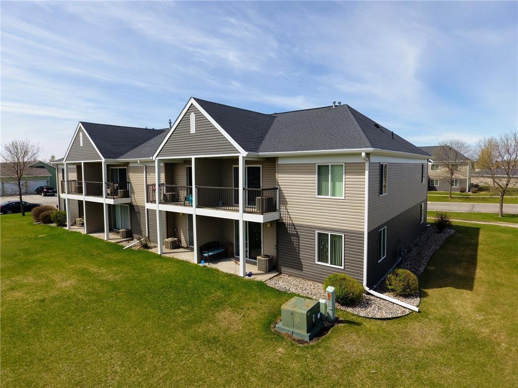 Primary Photo - 1641 Summerfield Dr