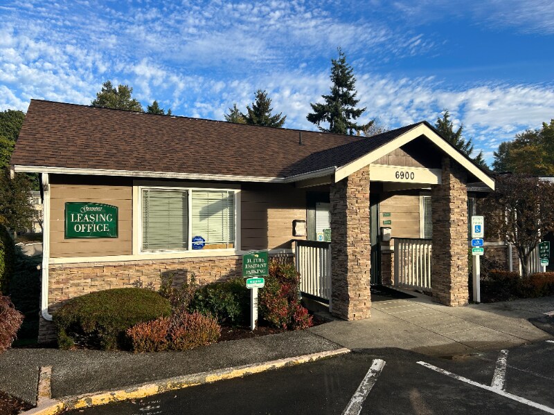 Foto principal - 6900 S 125th St