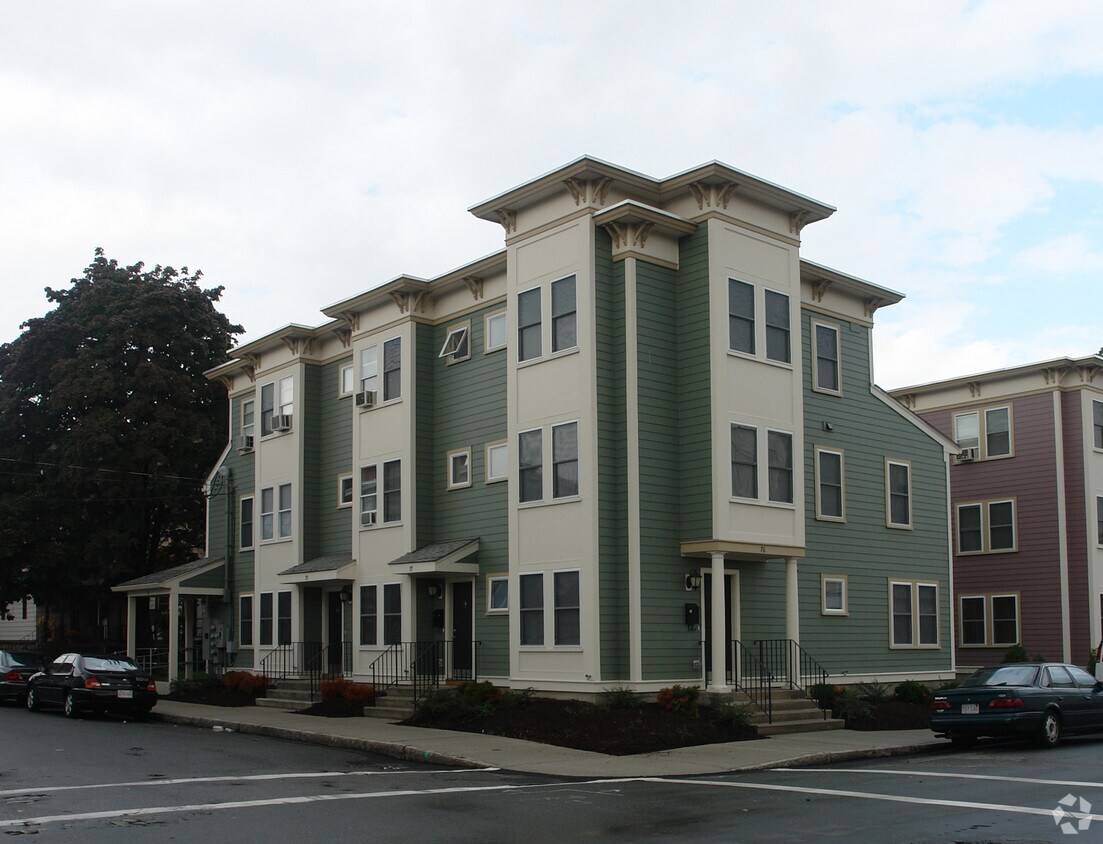 76 Newbury St, Lawrence, MA 01840 Apartments in Lawrence, MA