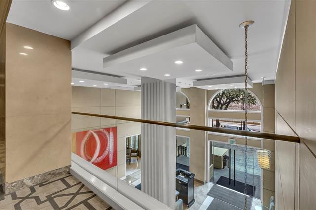 Building Photo - 3225 Turtle Creek Blvd