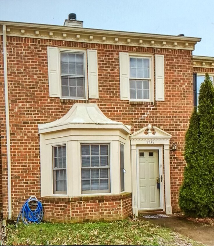 Foto principal - 5738 Rivermill Cir