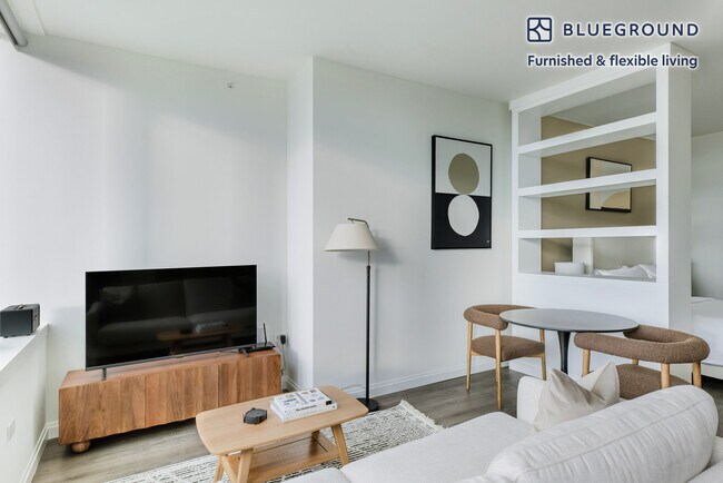 Foto del edificio - 1000 S Michigan Ave