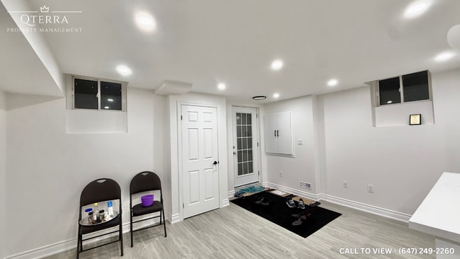 Photo du bâtiment - 10 Peer St