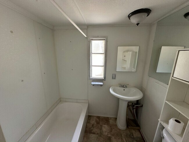 Foto del edificio - 130 S Suncoast Blvd