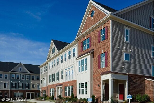 Foto del edificio - 4896 Dane Ridge Cir