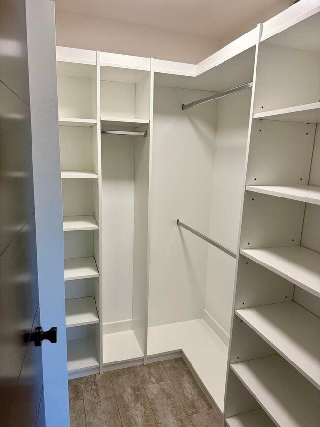 Foto del edificio - 3805 S Olive Ave