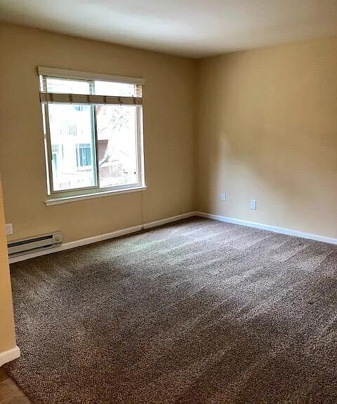 Foto del edificio - 300 Glenwood Cir