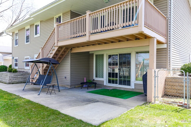 Building Photo - 1406 Edgefield Ln
