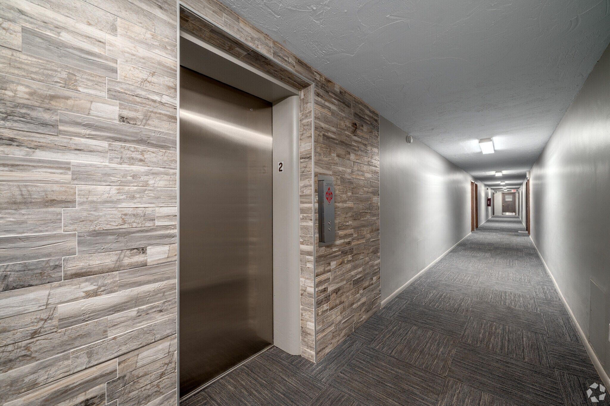 Mark Twain Apartments – photo 5