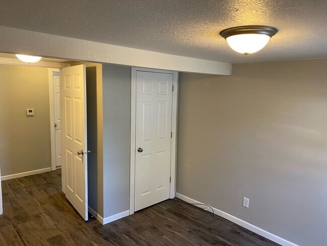 Foto del edificio - 314 1st Ave SE