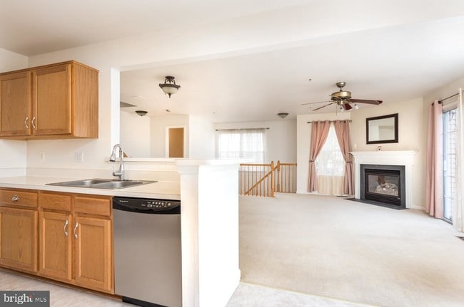 Building Photo - 8002 Coachcrest Ct