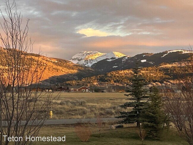 Foto del edificio - 2 br, 1 bath House - 4540 S Fox Creek Village