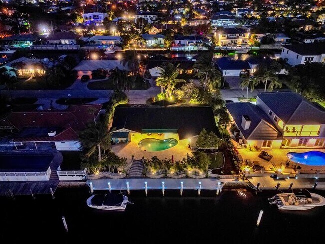 Foto del edificio - 3811 NE 26th Ave