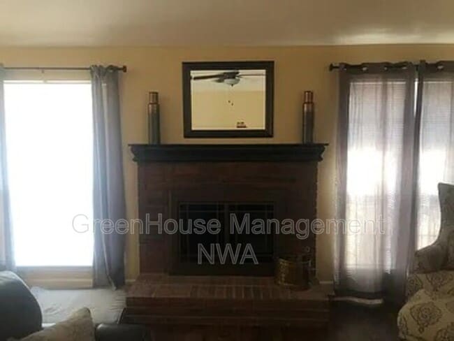 Photo - 1207 Mallard Ln House