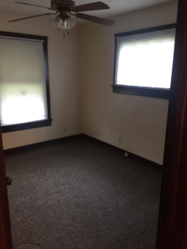 Building Photo - 2617 Westbrook Ave