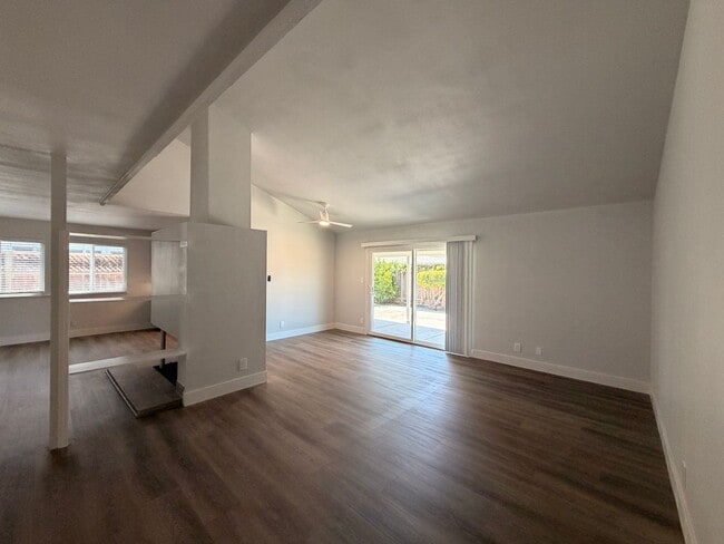 Building Photo - 278 El Portal Way