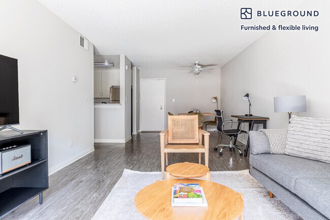 Foto del edificio - 3941 Veselich Ave