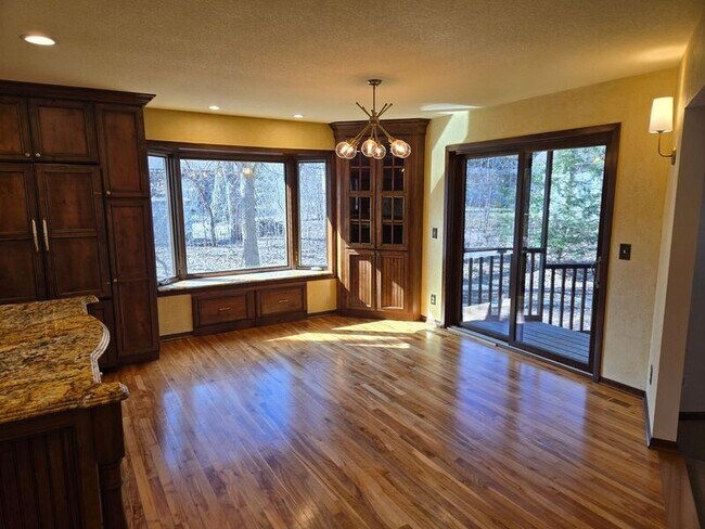 Foto del edificio - 7210 Juniper Ave