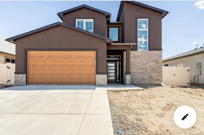 Photo - FURNISHED EXECUTIVE HOME!