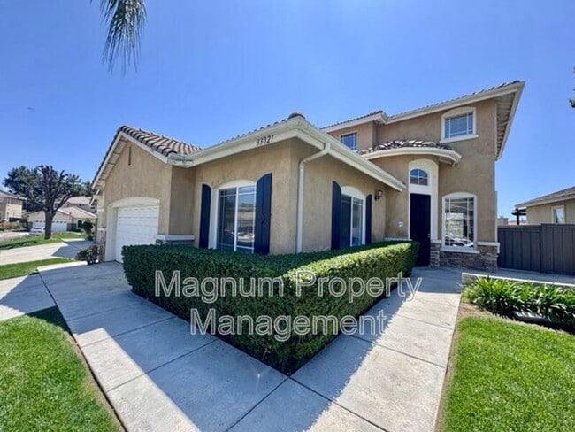 Building Photo - 33021 Adelante St
