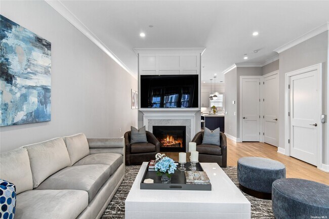 Building Photo - 305 Grist Mill Cir