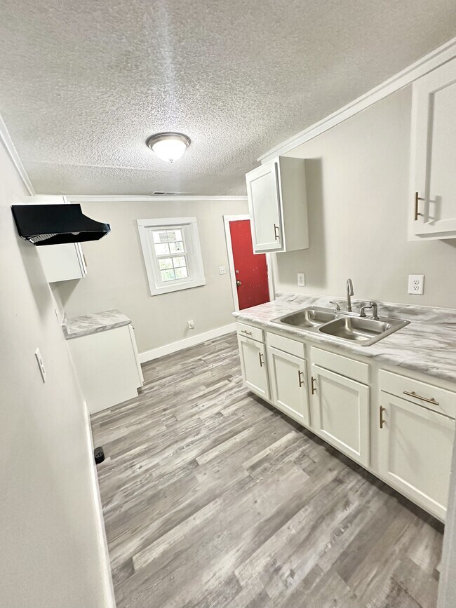 Foto del edificio - 6029 Ivy St