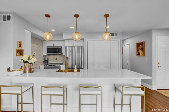 Building Photo - 1 Anchorage Way