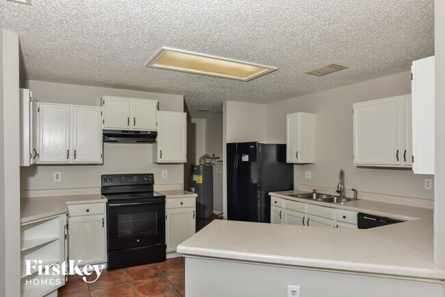 Foto del edificio - 13391 Greenstone