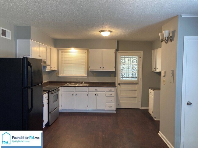 Building Photo - 4128 Kerwin Dr