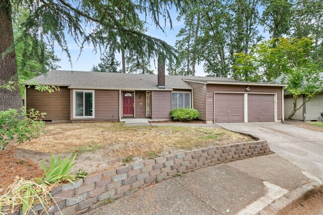 Foto del edificio - Must See! 3 bed/2 bath home with amazing private backyard - Double Garage/Community Pool