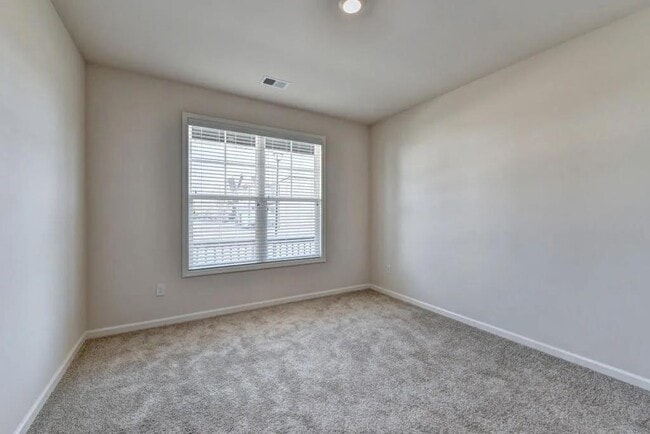 Building Photo - 162 Valimar Dr