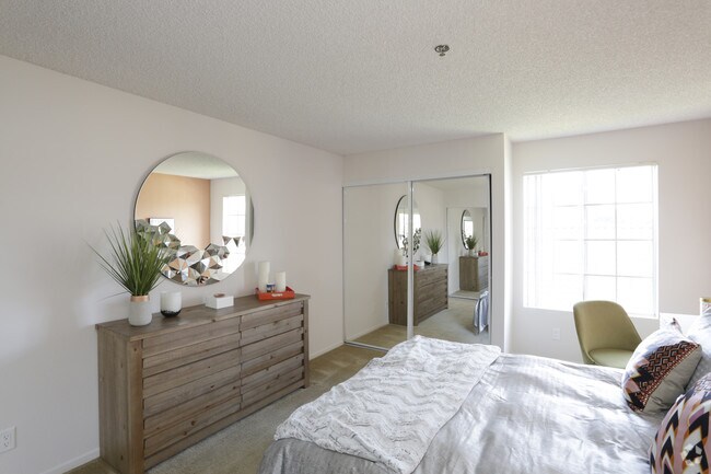 2 BR, 2 BA - The Newport - La Regencia Apartments