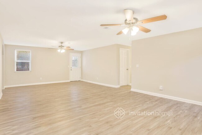 Foto del edificio - 5726 S Quail Dr