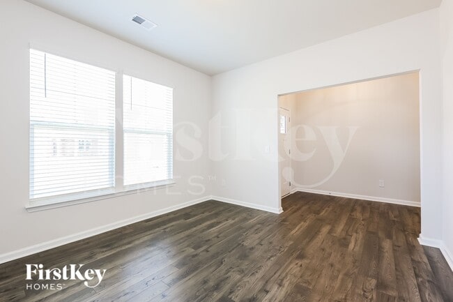 Building Photo - 446 Yoshino Cherry Dr