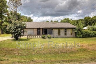 Building Photo - 706 Manson St