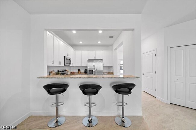 Foto del edificio - 14228 Pine Lodge Ln