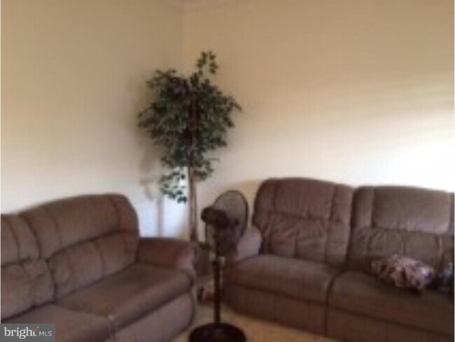 Foto del edificio - 2 N 50th St