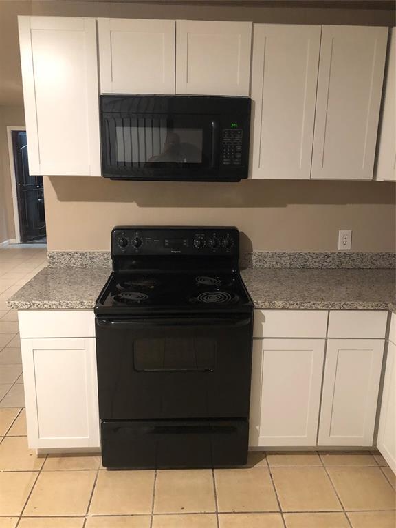 Foto del edificio - 713 Barren Springs Dr