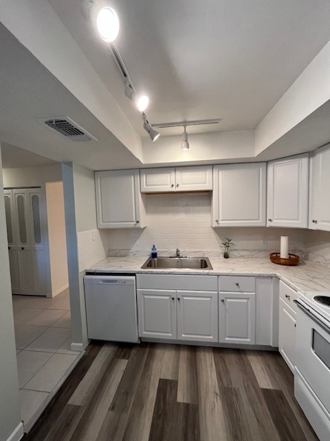 Building Photo - 3504 Beneva Rd