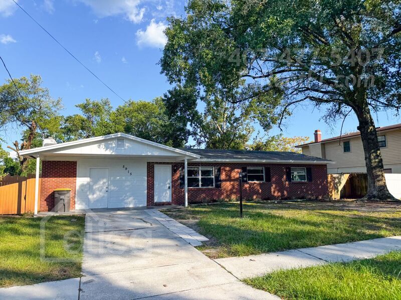 Foto principal - 5915 Renault Dr W