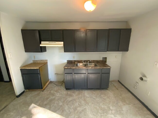 Foto del edificio - 1109 Koehn-