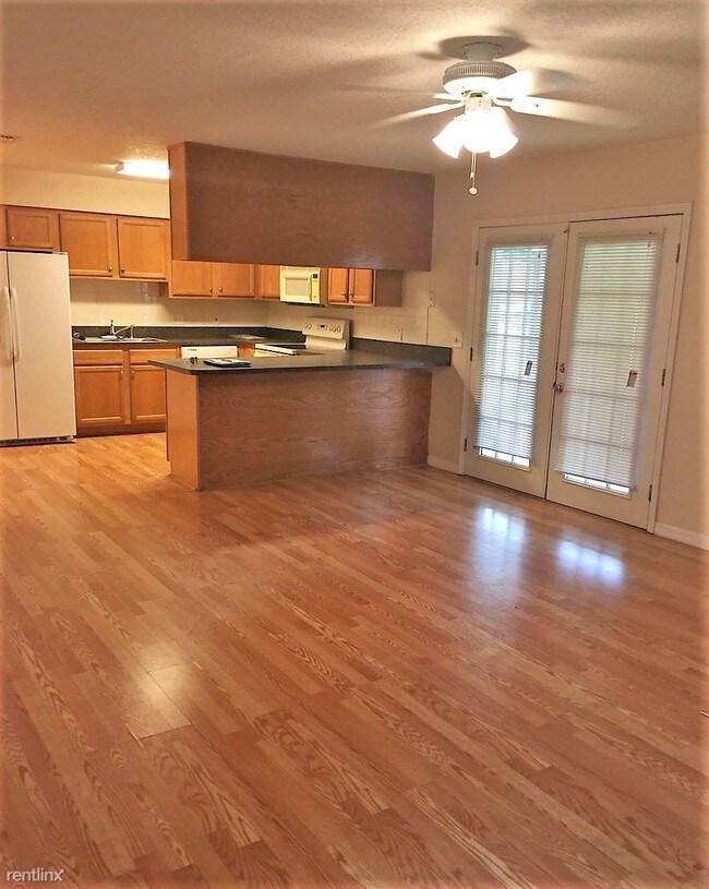 Building Photo - 4 br, 3 bath House - 1101 E Eagle Ave